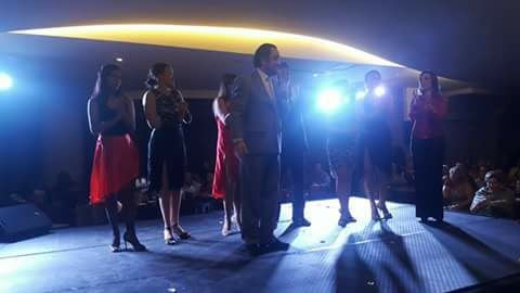 Show en el Tenis Club.